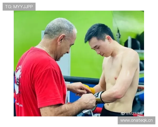 徐灿训练完直接去夜市撸串，自律人设崩了？